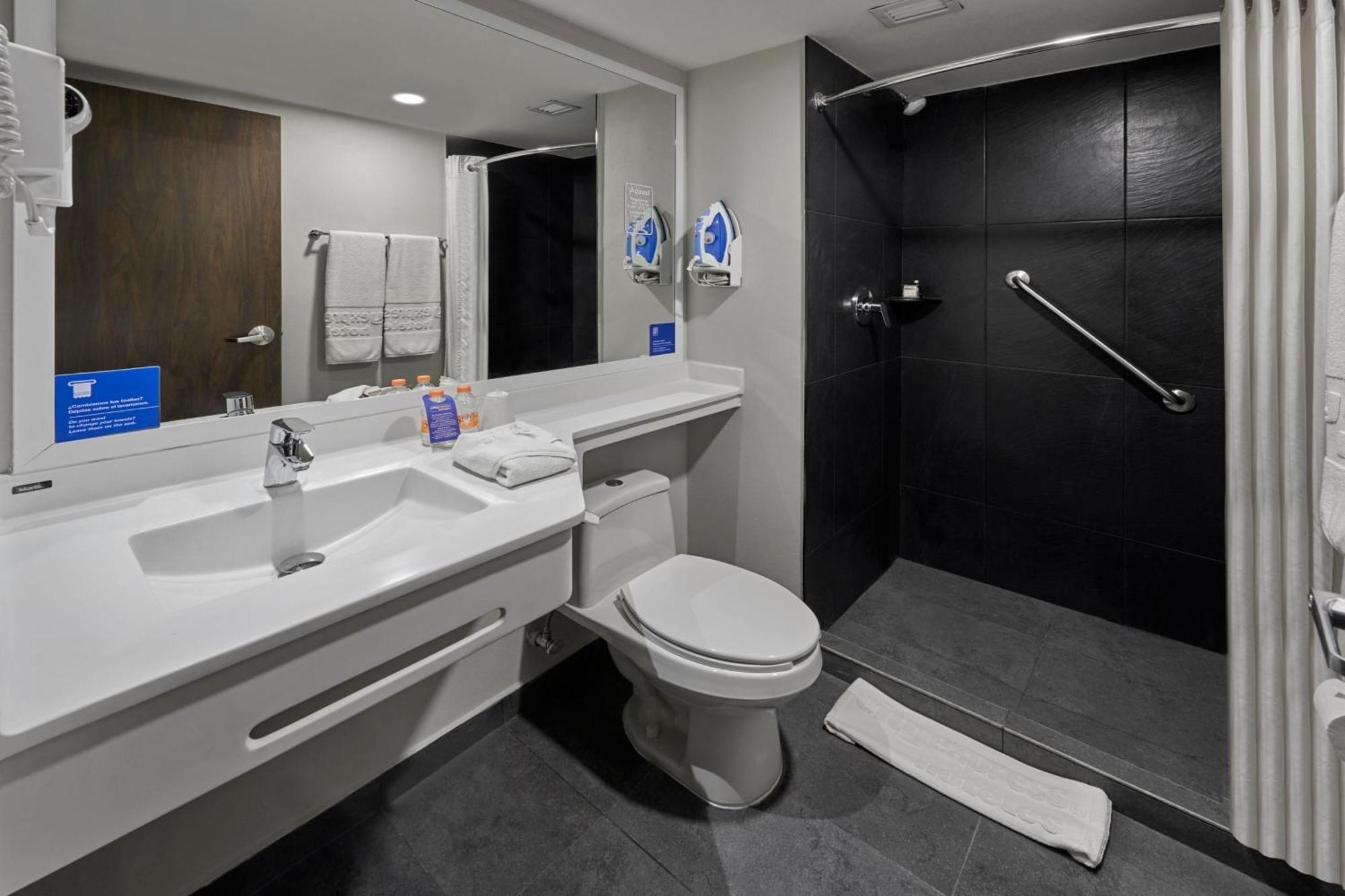 City Express By Marriott Reynosa Exterior photo